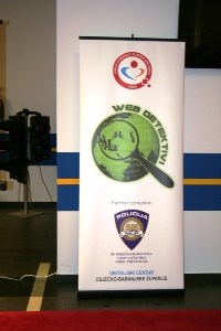 Slika MUP-ILUSTRACIJE-NOVA GALERIJA/Odjel prevencije/SIGURNIINTERNET2014/naslovna.JPG